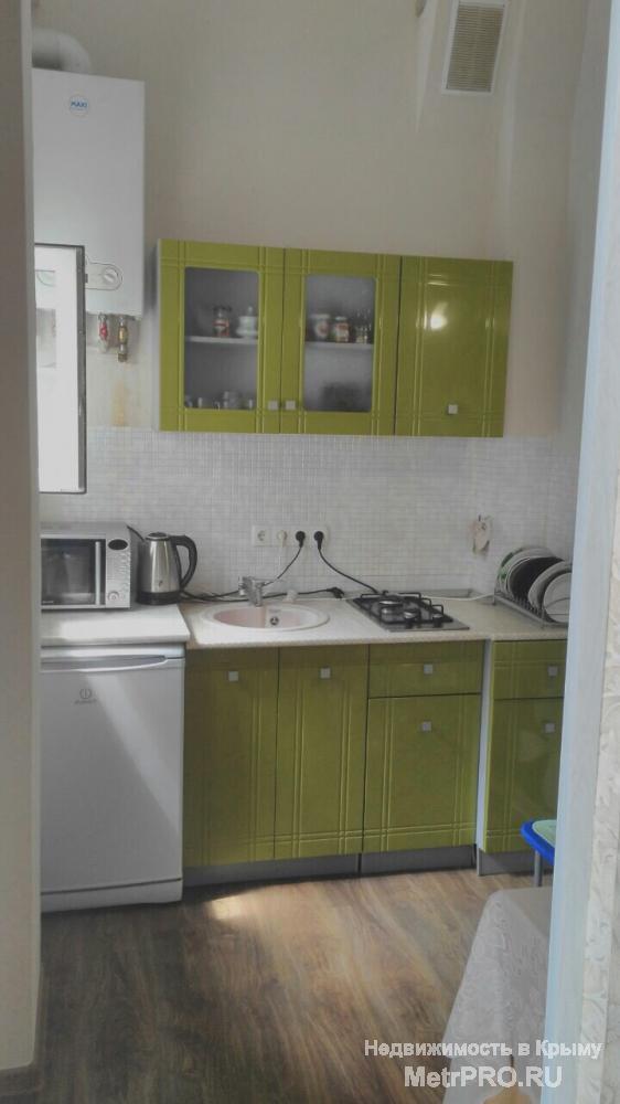 Продам 1-комн. квартиру, ул. Чкалова. Новостройка, площадь 41/18/8 кв.м, 3/6 эт. Евроремонт, панорамное остекление,... - 3