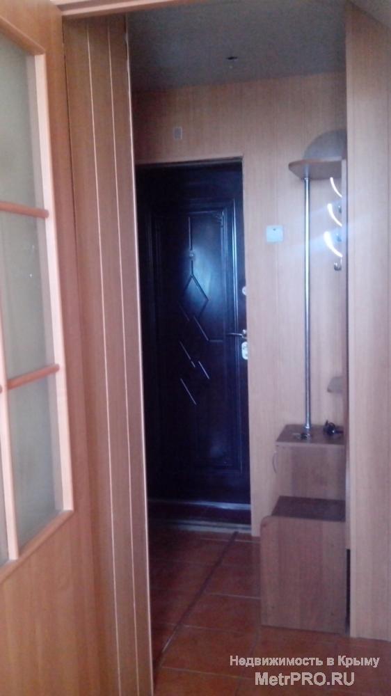 1 комн. благоустроенная квартира с ремонтом. Просторная комната ( 19.9 кв. м), кухня 9.4 кв. м. Новый кафель, газовая... - 4