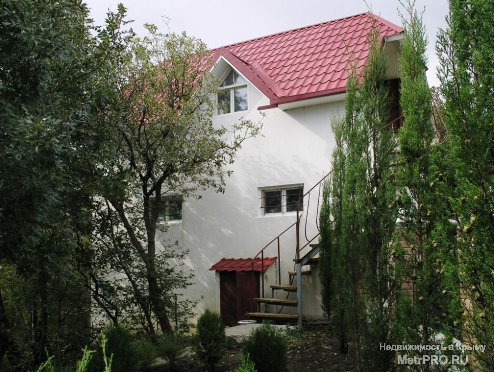 Продам трехэтажный дом 2002 года постройки в Алуште, пгт. Малый Маяк на ул.Морской общей площадью 167 м2. В доме... - 15