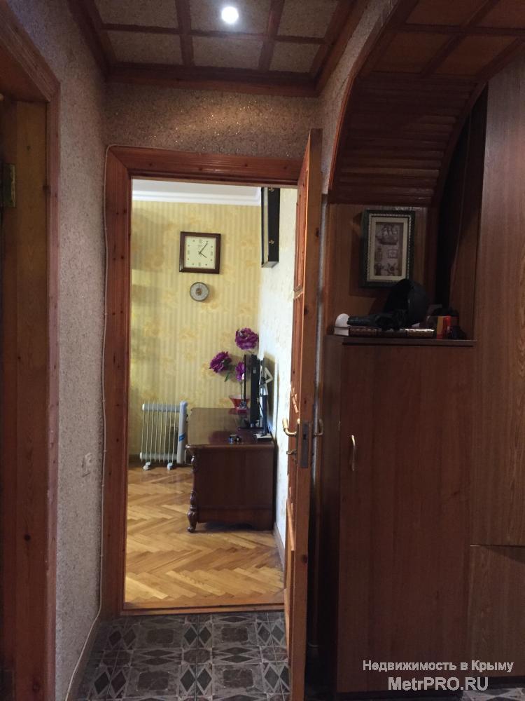 Продам 3-х комнатную чешской планировки, с мебелью, хороший ремонт, пол в прихожей. санузле - кафель. в комнатах -... - 2