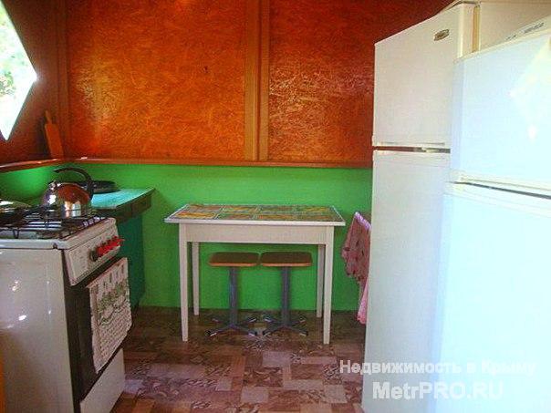 Сдаются номера в уютном частном секторе,  домашняя обстановка, привычные городские условия быта, обустроенный зеленый... - 18
