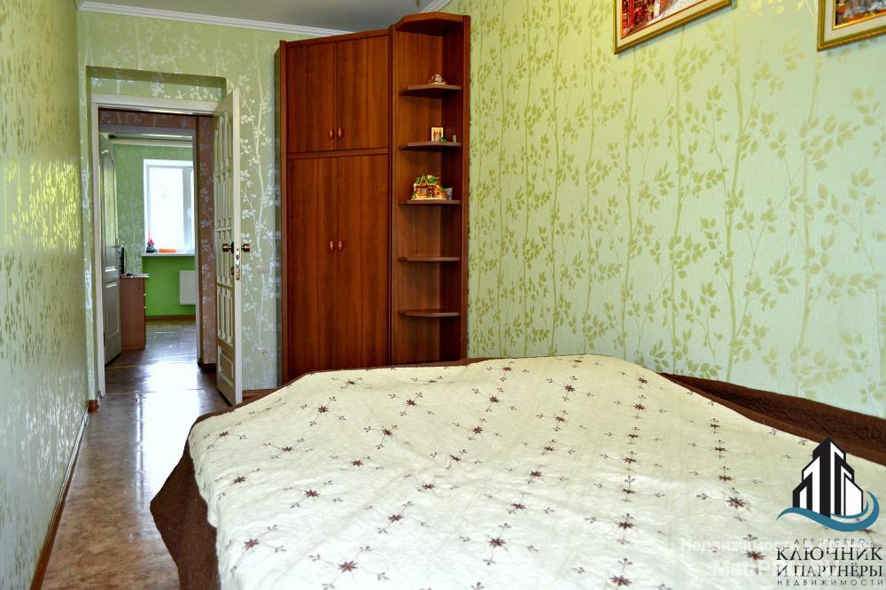 Продаётся 3-х комнатная квартира в самом центре города Феодосия, общей площадью 54,7 кв.м. Квартира с удобной... - 2