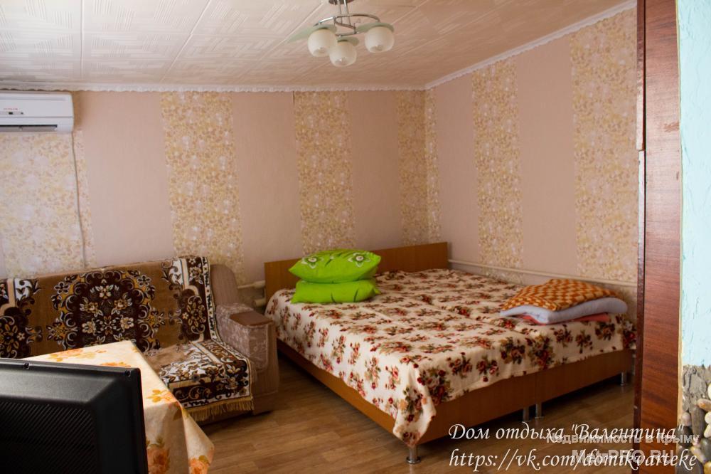 Продается домовладение у моря в Артеке (пгт. Гурзуф), состоящее из  двухкомнатного дома (50 кв.м), трехэтажного дома... - 3