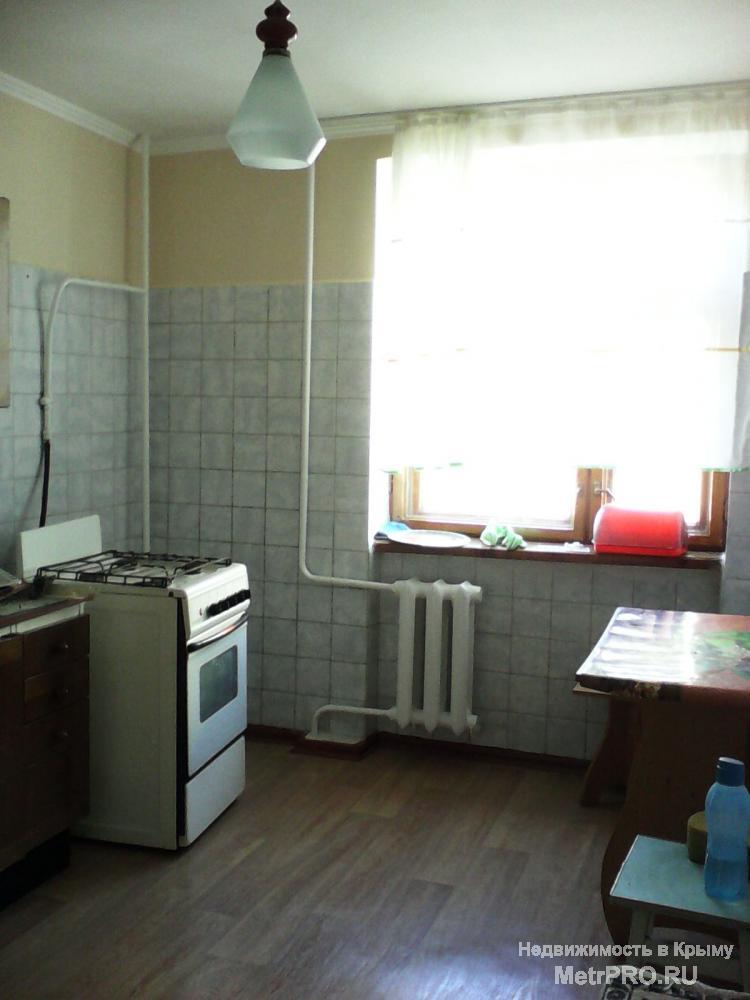 №2138 Квартира двухкомнатная. По ул.Гагарина, 2/4 улучшенной планировки, общая 54,2 жилая 12,2кв.м. 17,9кв.м. лоджая...
