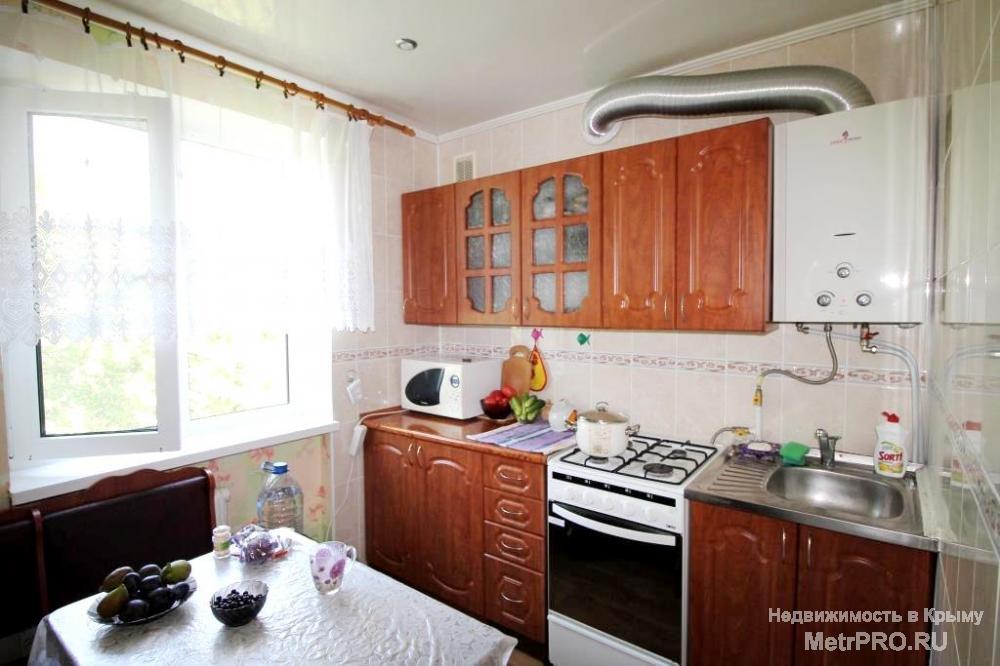 Продам  2-х комнатная квартира в центре города Алушты по ул. Ленина.  Общая площадь 44,7 м.кв., жилая 27,7 м.кв (2... - 1