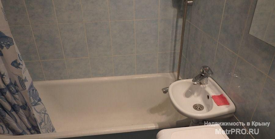 Продам 3 ккв в Ялте на ул.Цветочной. 4 этаж. Общая площадь 57 м2. Косметический ремонт. Мебель, техника.... - 12