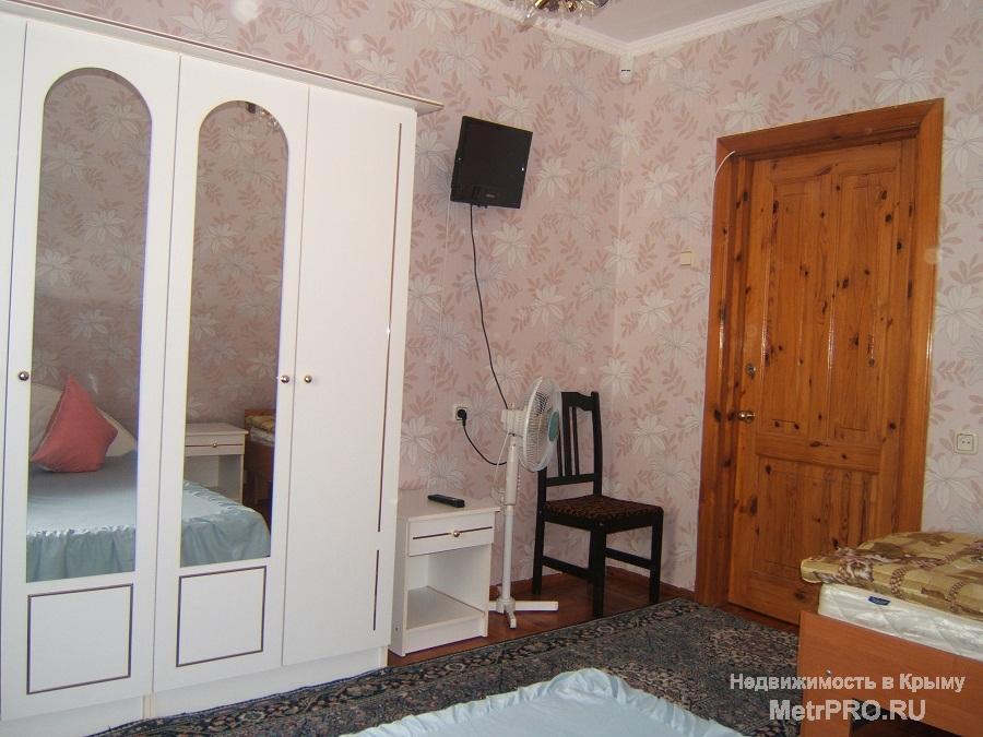 Дом с курортным бизнесом. г. Евпатории в ПГТ. Заозерном,  расположенном в 10 километрах от ЖД вокзала Евпатории. Дом... - 9