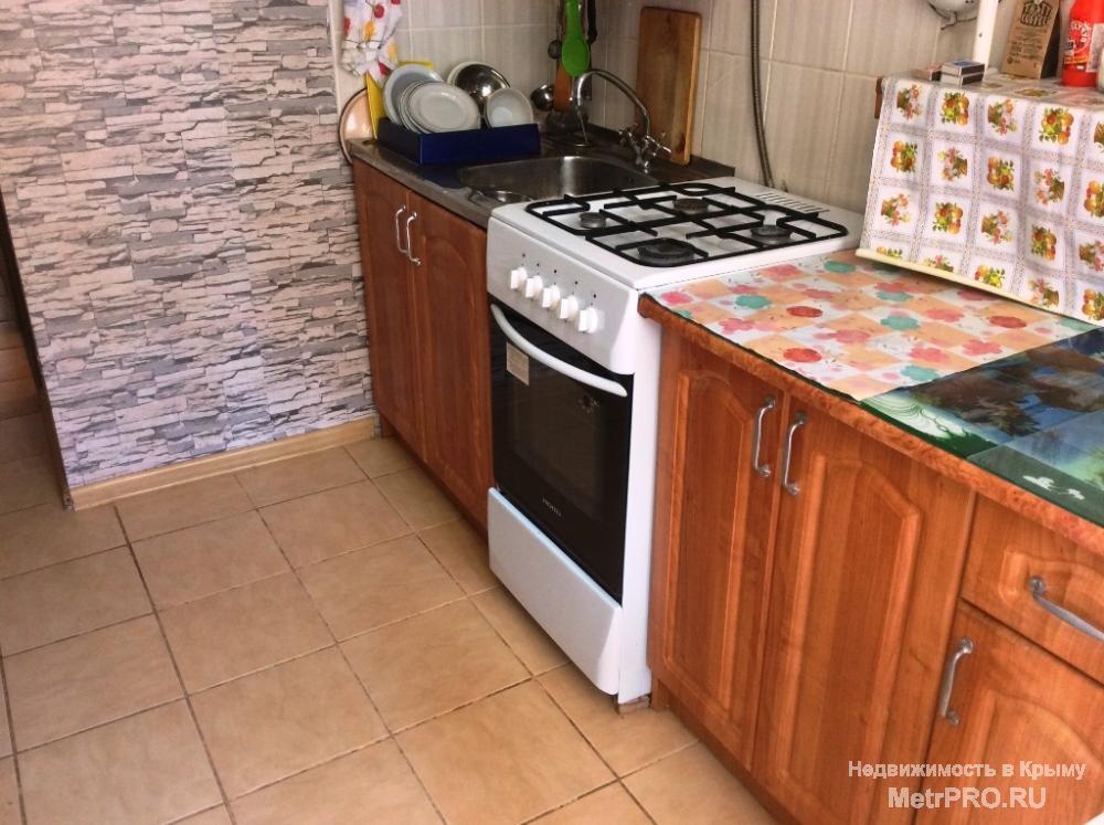 Продам 2 ккв в Ялте, пгт.Гаспра на ул. Мира. 2 этаж. Общая площадь 52 м2. Косметический ремонт. Центральное... - 10