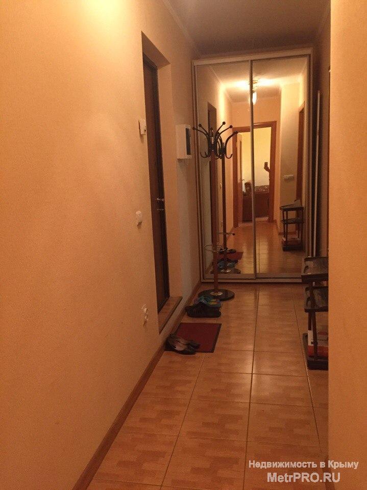 Сдаётся 3/2/5 Орджоникидзе 114, из одной комнаты сделали обеденную зону,  всё необходимое для проживания имеется....