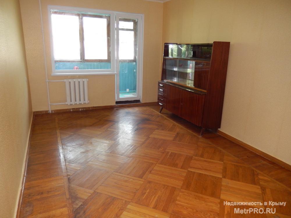 Продам 3 ккв в Ялте на ул.Кривошты. 2 этаж. Общая площадь 75 м2. Сейсмостойкий дом построен по грузинскому проекту и...