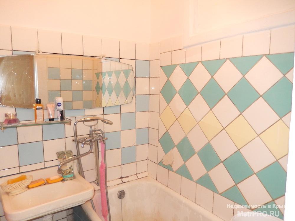 Продам 3 ккв в Ялте на ул.Кривошты. 2 этаж. Общая площадь 75 м2. Сейсмостойкий дом построен по грузинскому проекту и... - 10