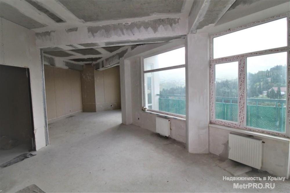 Продам 1 ком. квартиру в Алуште, ул. Чатырдагского.  Общая площадь 60 кв.м., этаж 9 всего в доме 10 этажей.  Квартира...