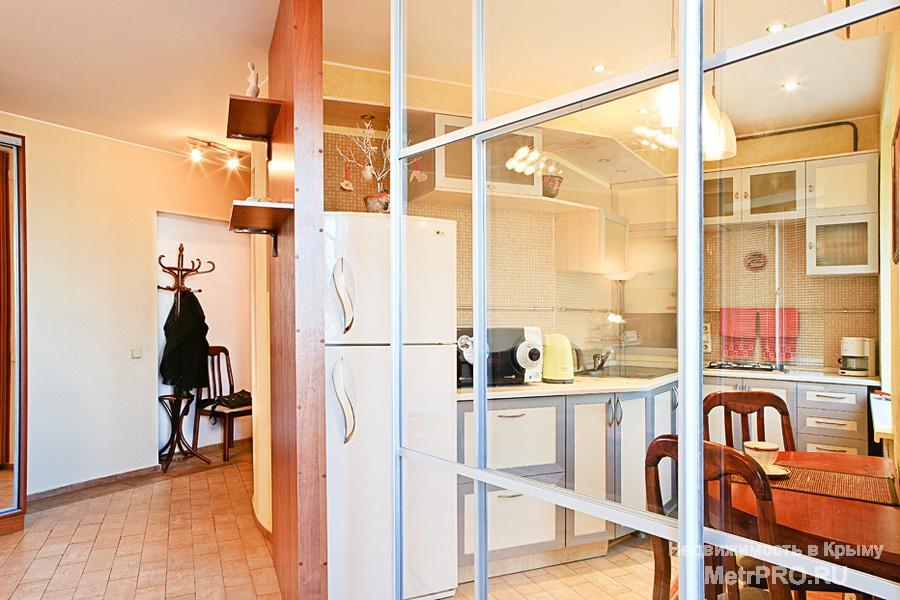 Сдаётся посуточно в аренду своя однокомнатная квартира люкс в самом центре Севастополя на улице Советская, дом 5.... - 3