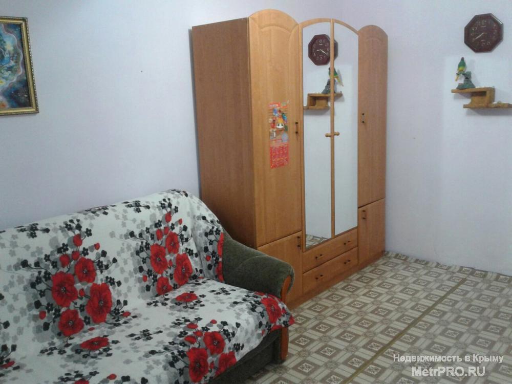 Продается трехкомнатная квартира в центре поселка, Шаляпина 7,рядом парк , детские площадки, магазины и рынок.... - 3