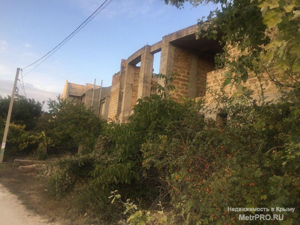 ​Продается видовой недострой в бухте Стрелецкой , ул. Муссонная. Участок 4 сотки, все коммуникации на участке . Два... - 1
