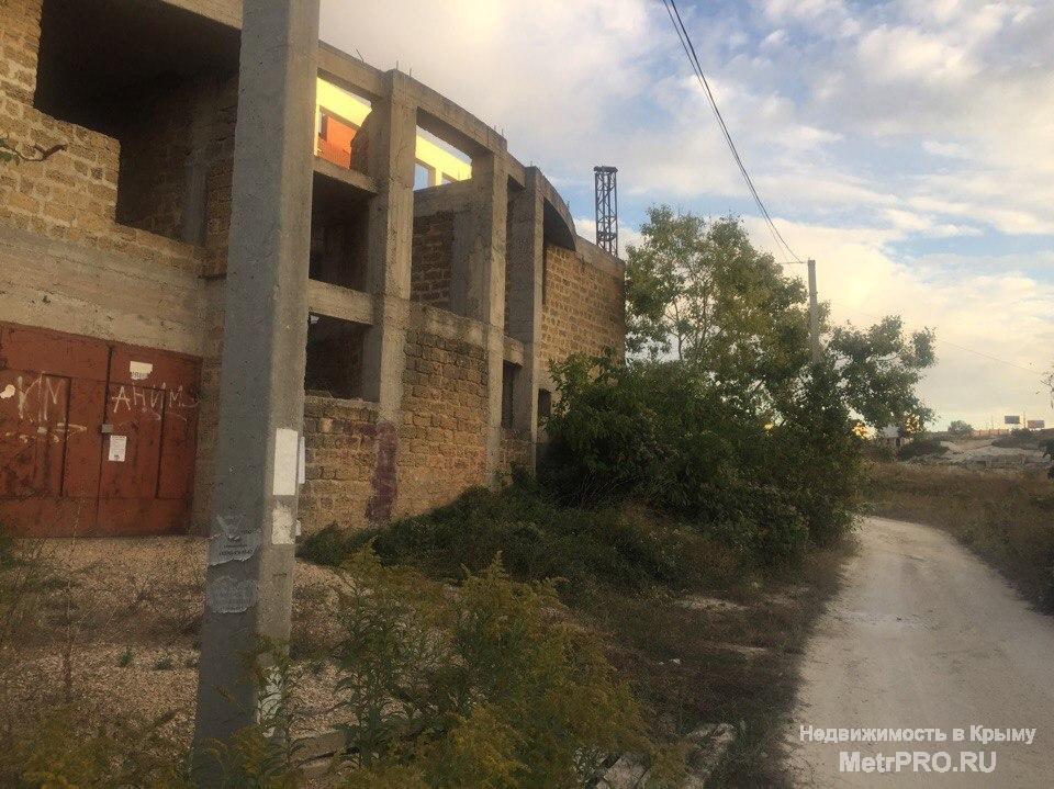 ​Продается видовой недострой в бухте Стрелецкой , ул. Муссонная. Участок 4 сотки, все коммуникации на участке . Два... - 4