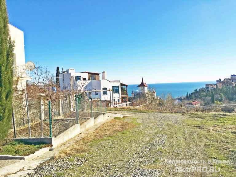 Продажа участка в Гурзуфе улица Строителей  город Ялта. Общая площадь участка - 5.5 соток. Целевое назначение - ИЖС.... - 1