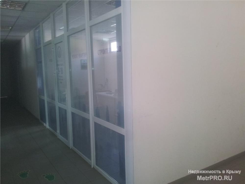 Продается офисное помещение площадью 20 м.кв. в торговом комплексе по адресу ул. Сморжевского  д .1-г. рядом с... - 3