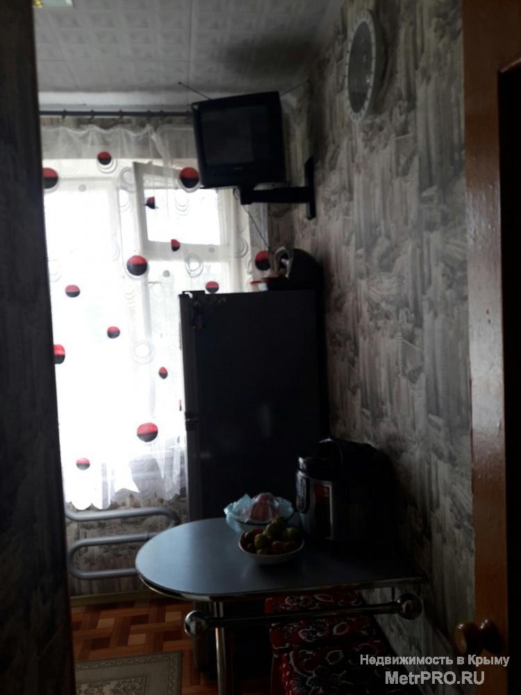 Продается 1-ая квартира на 4 этаже пяти этажного дома. Расположение квартиры в самом центре дома. Из окна открывается...