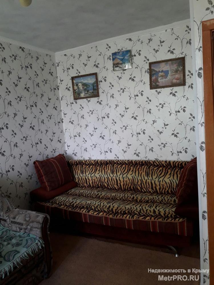 Продается 1-ая квартира на 4 этаже пяти этажного дома. Расположение квартиры в самом центре дома. Из окна открывается... - 1