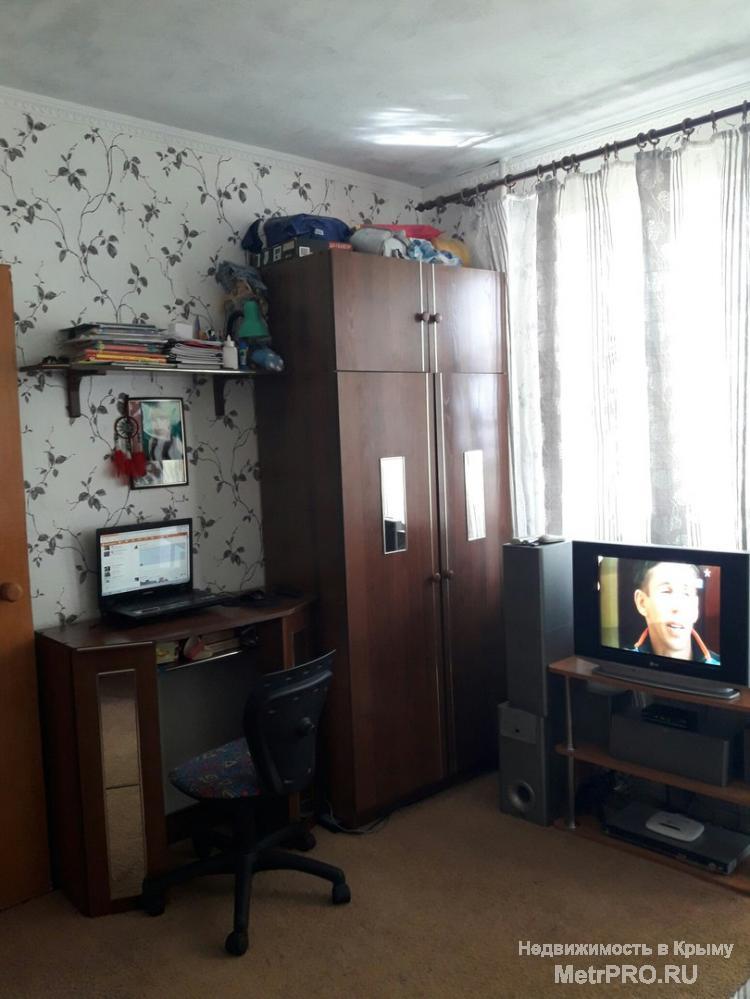 Продается 1-ая квартира на 4 этаже пяти этажного дома. Расположение квартиры в самом центре дома. Из окна открывается... - 12