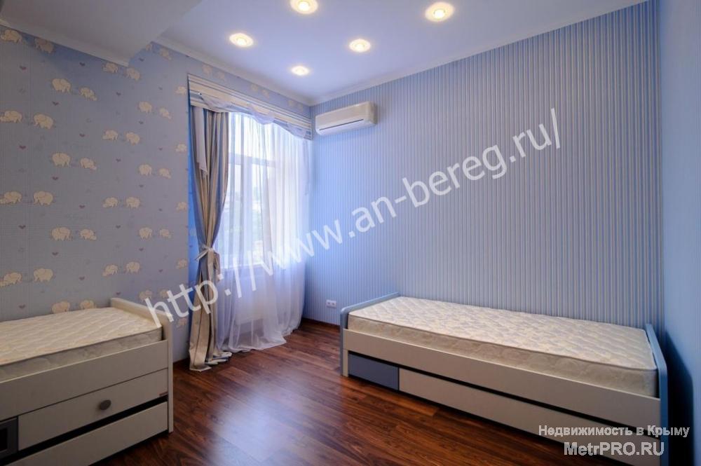 Продается квартира в новом доме в центре Ялты по улице Щорса. Общая площадь 107 кв.м., располагается на 7 этаже в 14... - 4