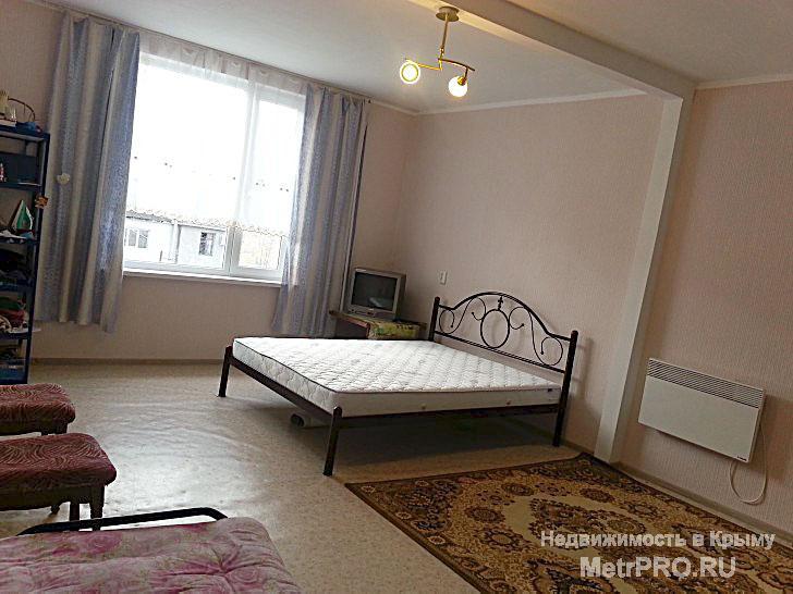 Сдается жилье в Алуште, коттедж в ГСК по ул Ялтинская от хозяина. Новая постройка,  современный ремонт, вся...