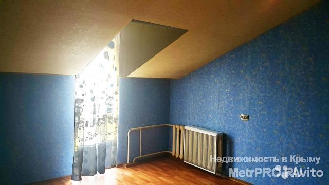 Продам 2-к квартиру. В квартире сделан обычный ремонт (заезжай и живи), но в этой квартире есть особенность -... - 7
