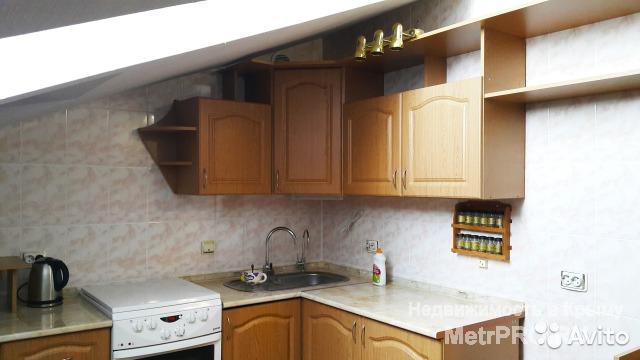 Продам 2-к квартиру. В квартире сделан обычный ремонт (заезжай и живи), но в этой квартире есть особенность -... - 10