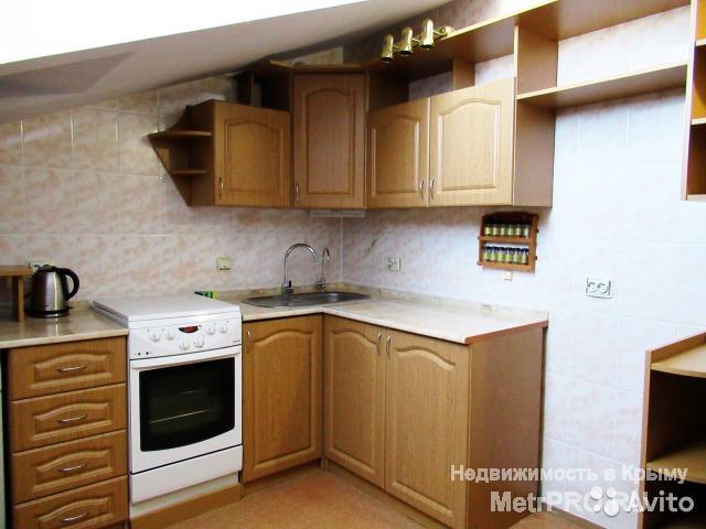 Продам 2-к квартиру. В квартире сделан обычный ремонт (заезжай и живи), но в этой квартире есть особенность -... - 14