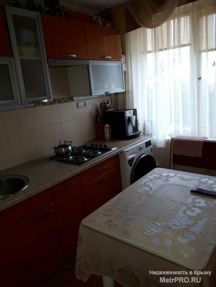 Продается 2-ая квартира на 4 этаже, 5 этажного дома по адресу Марата 4. В квартире хороший ремонт, частично остается... - 2