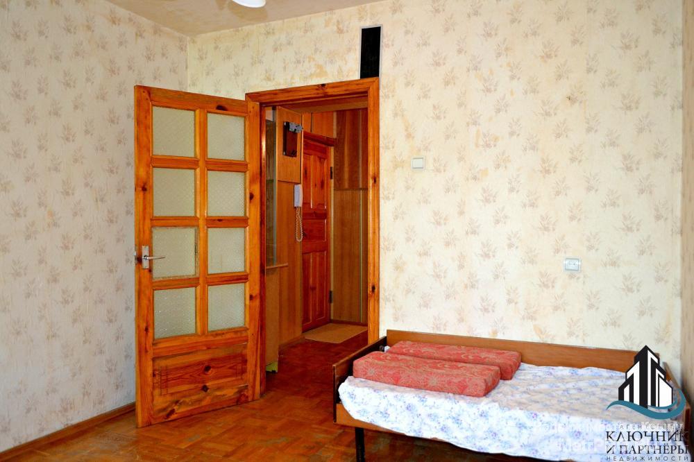 Продаётся 3-х комнатная квартира на 4 этаже пятиэтажного дома, по сниженной цене общей площадью 69 кв.м. в одном из... - 5