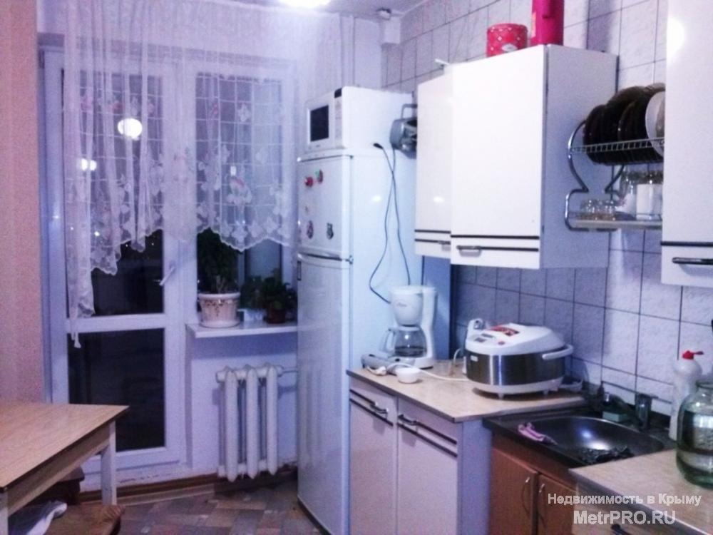 Сдам 3х комнатную квартиру с раздельными комнатами, 5 спальных мест, с/у раздельный, большая лоджия, вся бытовая... - 2