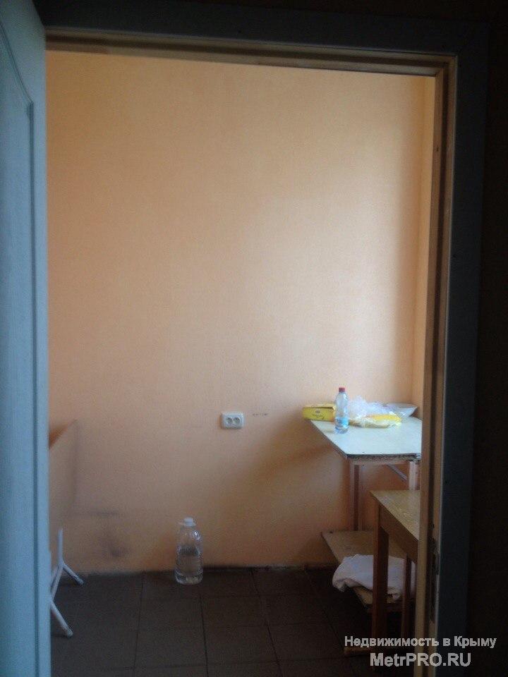 Сдам помещение 1 этаж, отдельный вход, 1 линия, нежилой фонд, рядом продуктовый магазин, с/у, состояние обычное,...