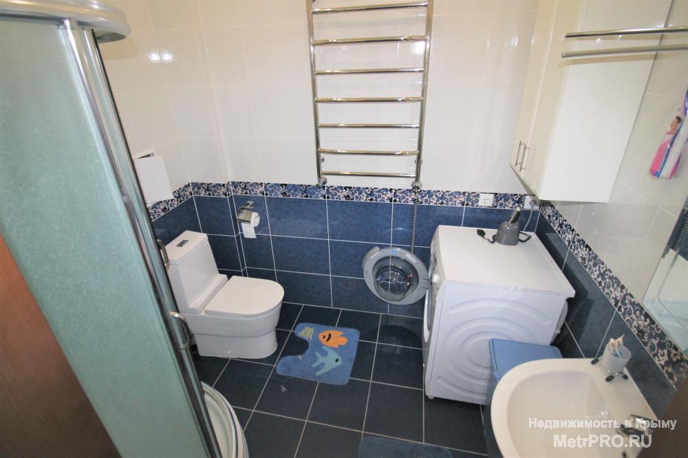 Продам 3 комнатную квартиру в Алуште,ул.Ленина,10.  Общая площадь 103,8 кв.м.,3 изолированные спальни с 3 метровыми... - 2