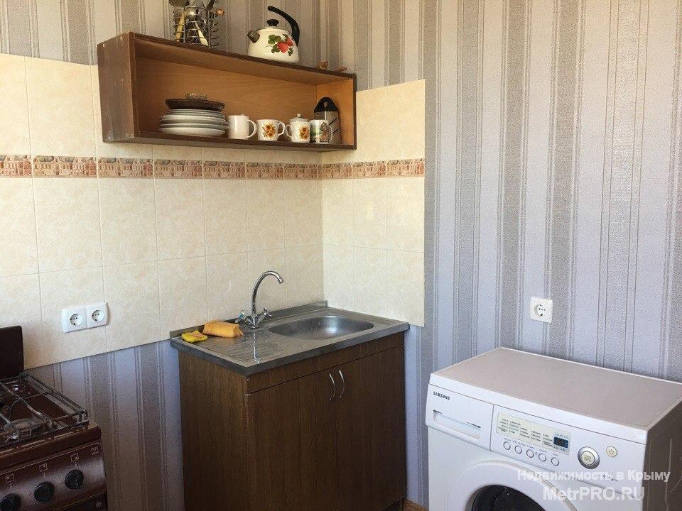 Сдаётся длительно 1к квартира 27м2 со свежим косметическим ремонтом в Стрелецкой бухте, улица Меньшикова. 3 минуты... - 7