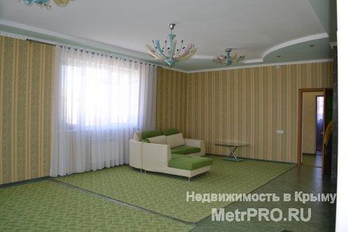 «Дом, построенный с гордостью, мастерством и вниманием к детям»   В этом доме прекрасно разместиться большая семья,... - 4