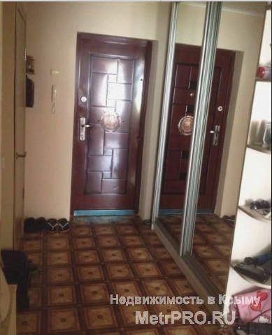 Продам квартиру 42 кв.метра на первом высоком этаже. Квартира в жилом состоянии, пластиковые окна, разводка... - 2