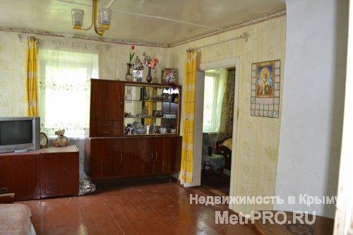 Предлагаю на продажу Дом с земельным участком!  Отличное расположение - 15 км. до города, пгт. Гвардейское, по...