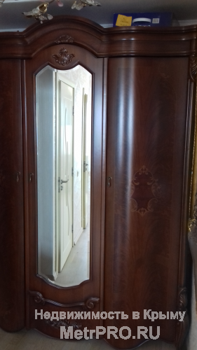 Продам двухкомнатную квартиру в Гурзуфе на девятом этаже 9тиэтажного дома. Из всех окон открывается прекрасный... - 4