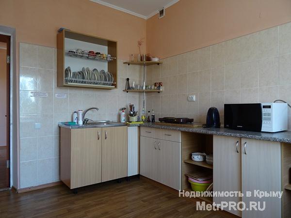 Всего 30 метров по пологому берегу и Вы на изумительно красивом просторном пляже. Кристально чистый воздух,... - 13