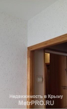 Продам 3-к квартиру. Был евро ремонт в недавнем прошлом. Двери -массив, стеклопакеты - рехау, кафель - Белоруссия;... - 6