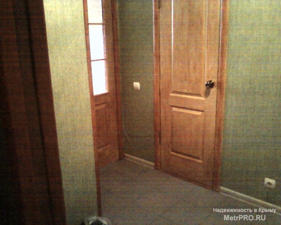 Продам в Коктебеле (от Феодосии 15 км, ходит городская маршрутка) отличную 1 комнатную квартиру с мебелью в отличном...