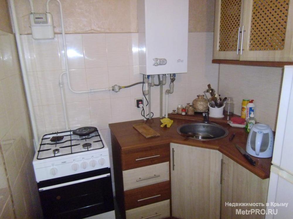 Продам в Коктебеле (от Феодосии 15 км, ходит городская маршрутка) отличную 1 комнатную квартиру с мебелью в отличном... - 3