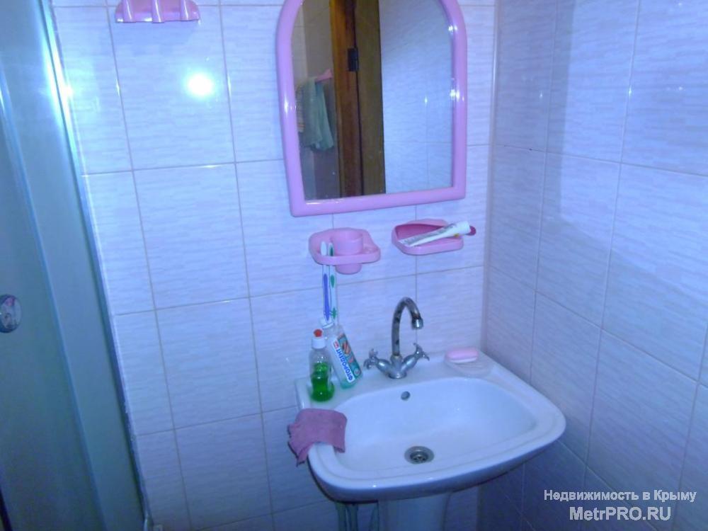 Продам в Коктебеле (от Феодосии 15 км, ходит городская маршрутка) отличную 1 комнатную квартиру с мебелью в отличном... - 11