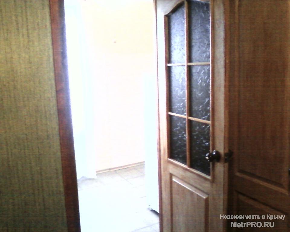 Продам в Коктебеле (от Феодосии 15 км, ходит городская маршрутка) отличную 1 комнатную квартиру с мебелью в отличном... - 19