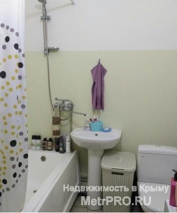 Продам 1-к квартиру. Состояние жилое, лоджия, АГВ. Дом введен в эксплуатация в 2014г. Застройщик «Интерстрой». Только...