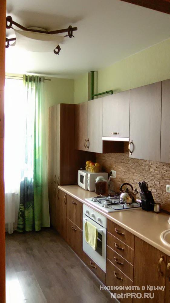 Продается однокомнатная квартира с хорошим ремонтом и мебелью. Расположена на 3-м этаже 11-ти этажного дома. Закрытый... - 8
