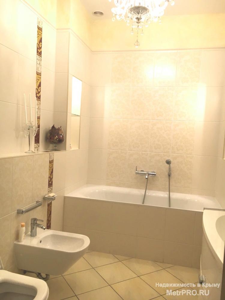 Продажа 2-комнатного апартамента в новом доме в 50 м от моря! У дома своя охраняемая территория, подземный паркинг,...