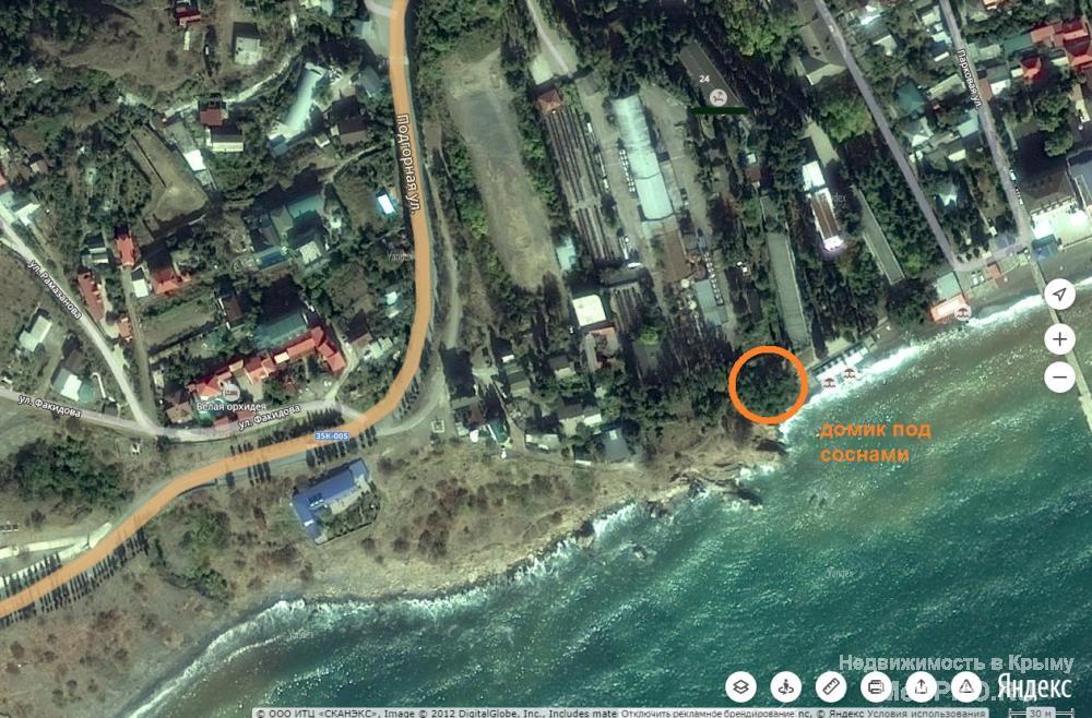 Продам уникальный дом в Крыму на ЮБК, на самом берегу под огромными соснами. В поселке Малореченское. Дом небольшой... - 5